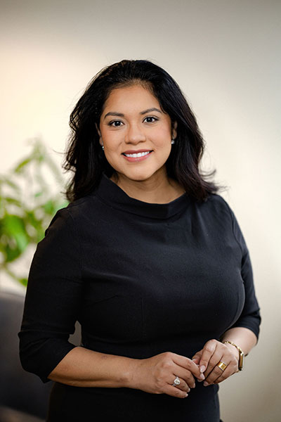 Monica Weedn bio headshot